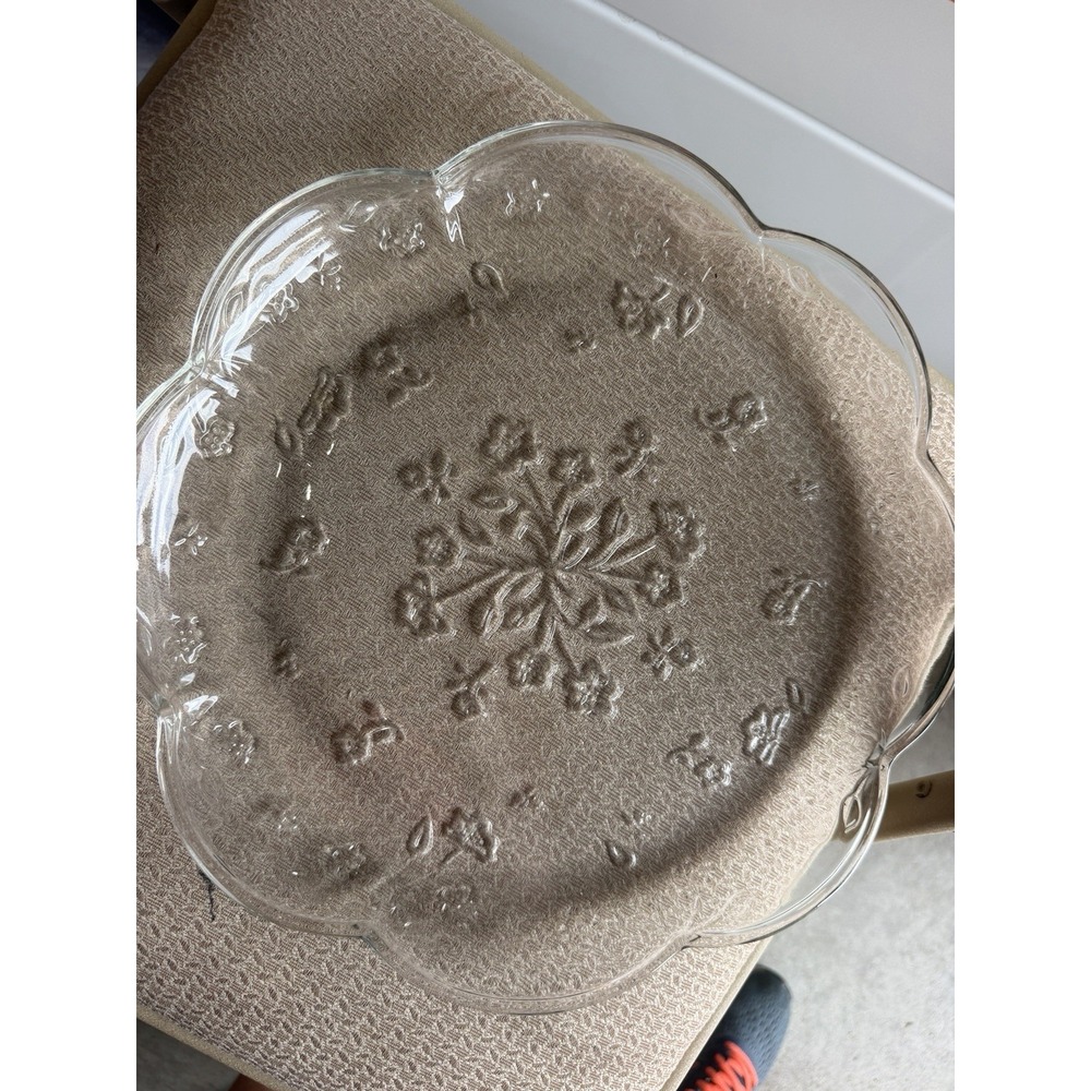 Vintage Anchor Hocking 12" Savannah Clear Round Glass Floral Pattern Plater
